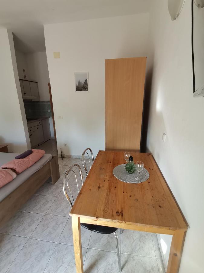 Banana Gradac (Split-Dalmatia)