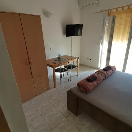 Apartmani Banana Gradac  Buitenkant foto